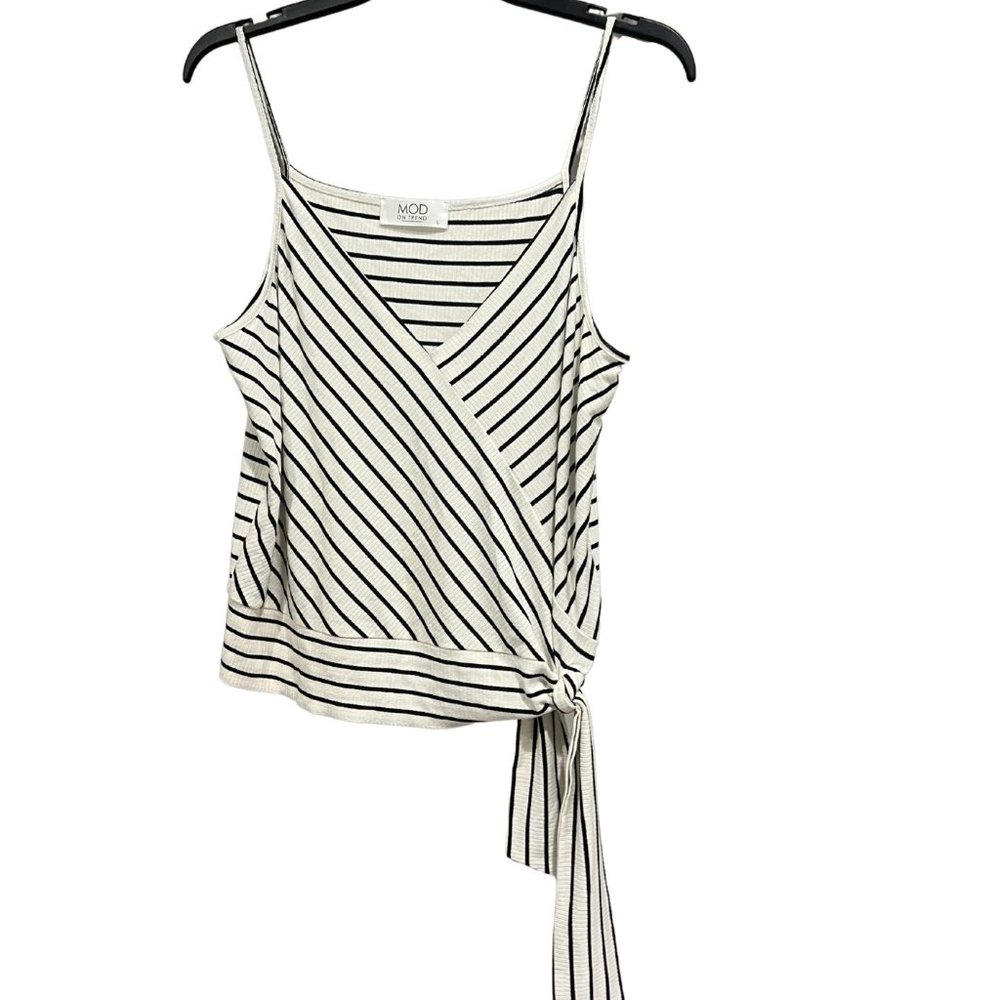 Women's Black and White Striped Tie Bottom Tank Top - Size Medium